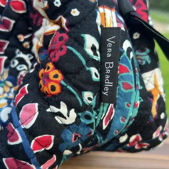 Vera Bradley Enchantment multi compartment shoulder bag EUC - Picture 10 of 13